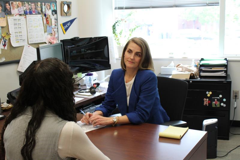 Jennifer advising